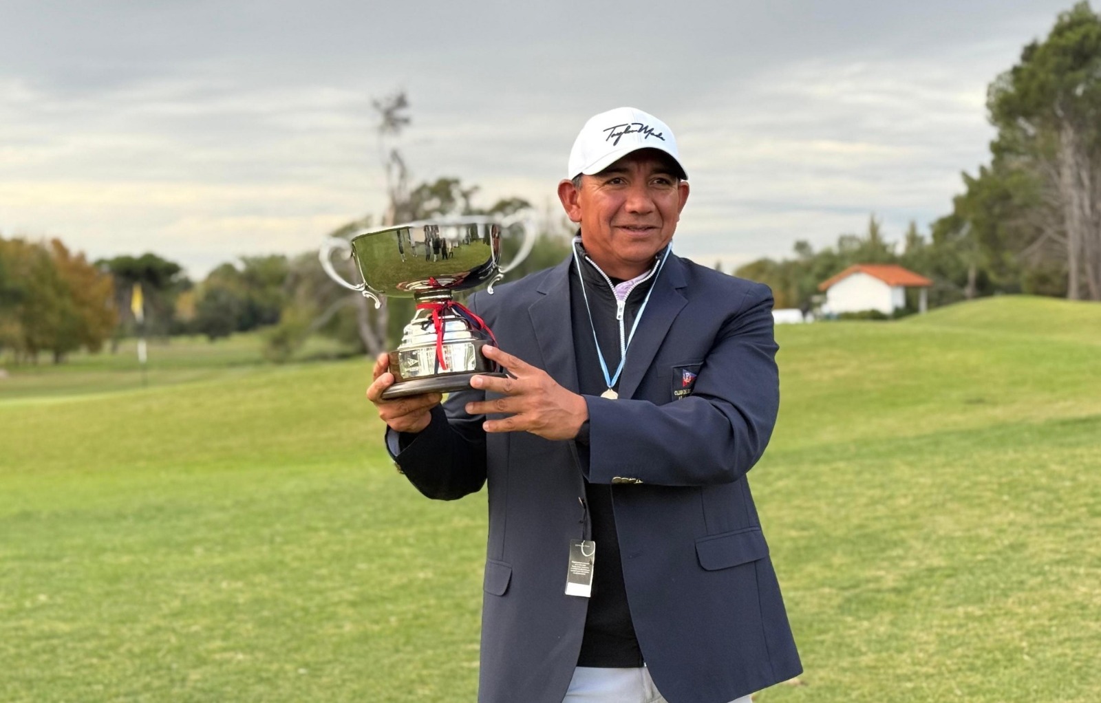 Costilla continúa como líder del ranking