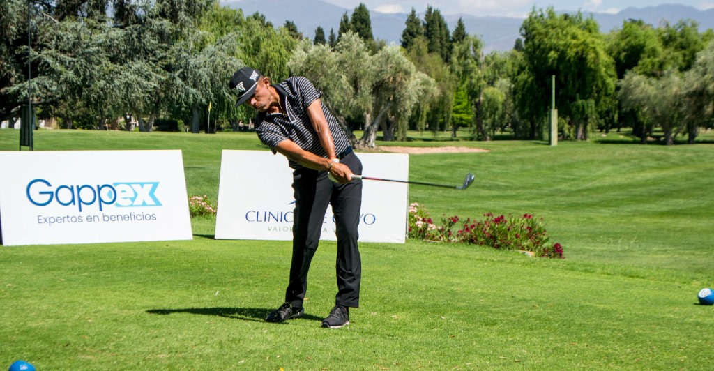 Augusto Núñez y un arranque a puro birdie